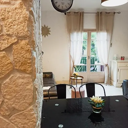 Superbe Appartement A Collioure Face A La Mer *